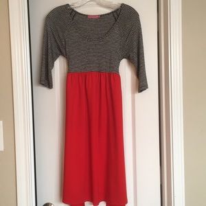 ‼️Last Chance‼️Maternal America red and gray dress